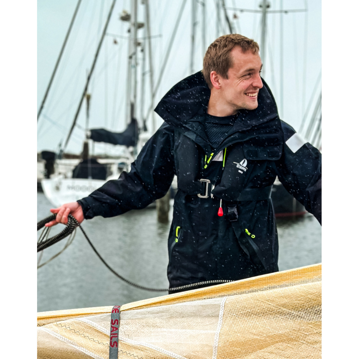 DEAL: 12skipper Magellan Offshore Set Unisex - Giacca nera M, pantaloni neri XL